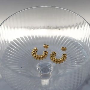 18k Gold Retro Inspired Textured Hoop Earrings